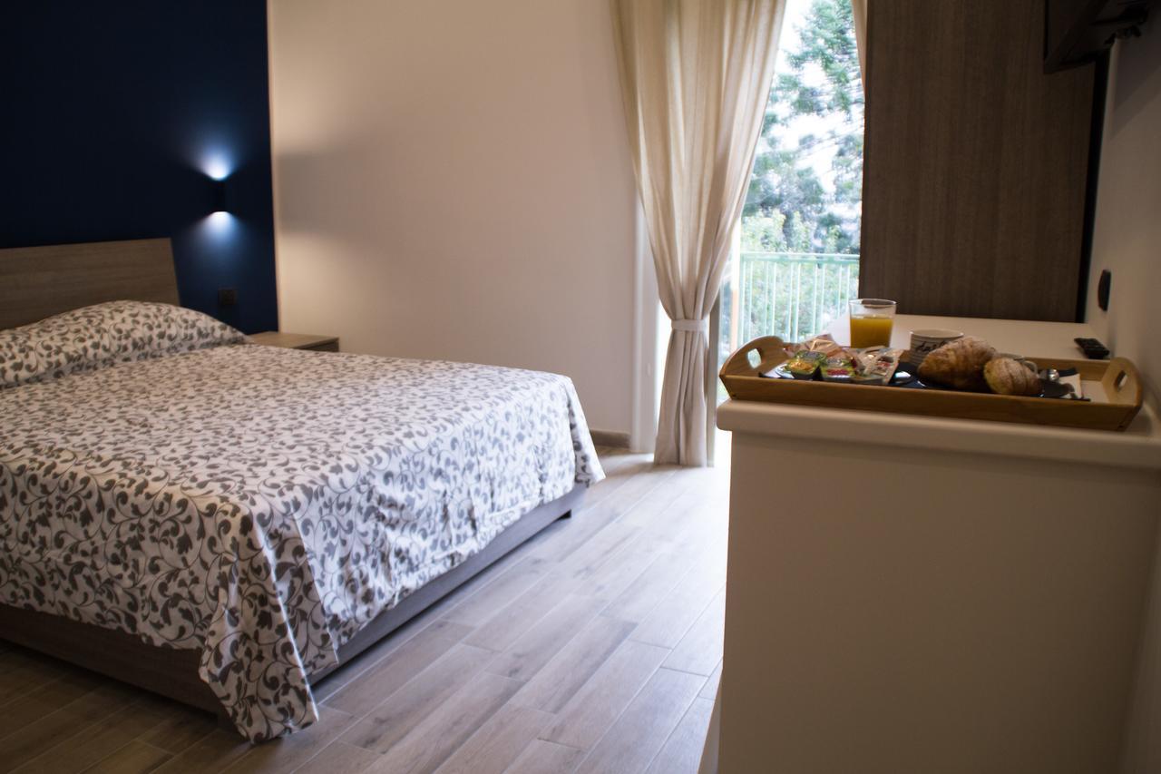 Interno 10 Cavour Bed and Breakfast Νάπολη Εξωτερικό φωτογραφία